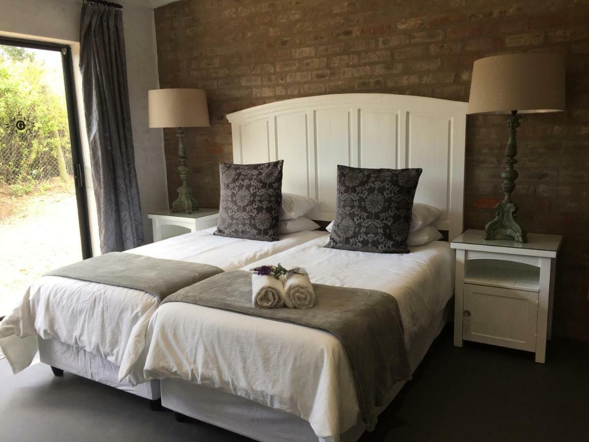 The Georgian Self-Catering Guest Suites Джордж Екстериор снимка